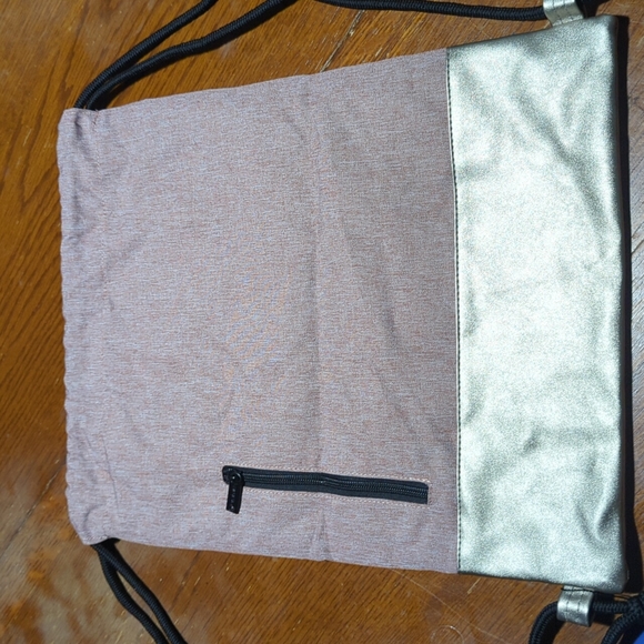 LIVACASA Cinch bag new with tags - Picture 4 of 5